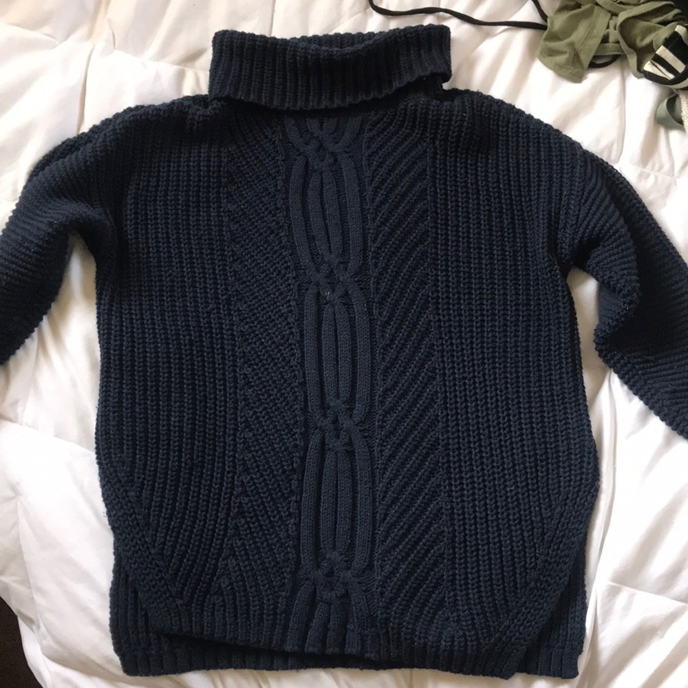 Navy blue XS cable turtleneck sweater